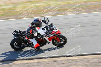 media/Feb-05-2023-Classic Track Day (Sun) [[c35aca4a42]]/Group 2/session 1 turn 9/